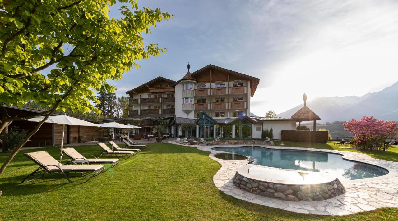 Hotel Burggraeflerhof Мерано Экстерьер фото