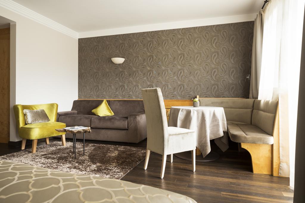Hotel Burggraeflerhof Мерано Экстерьер фото